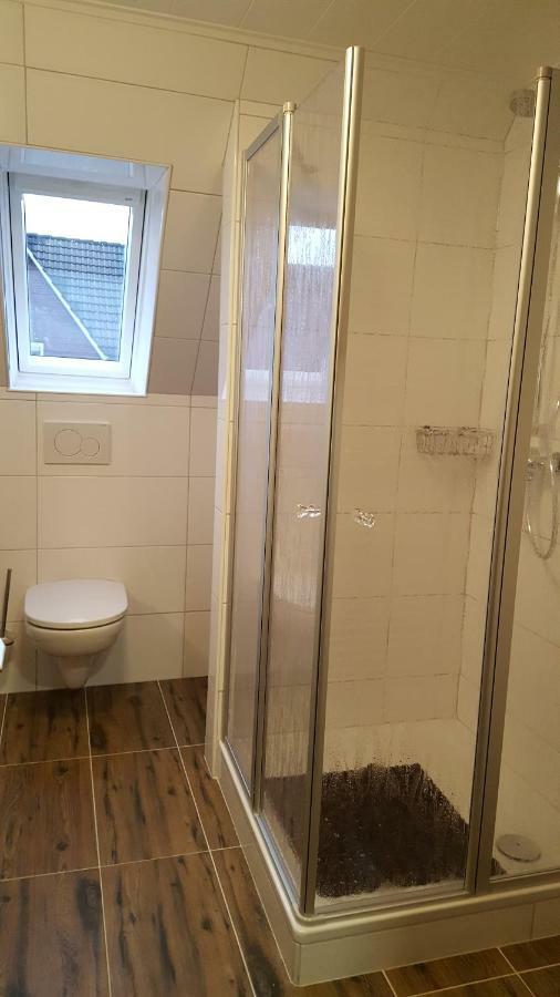 Wohnung 2 Mit Balkon- Haus Annegrete Esens Buitenkant foto